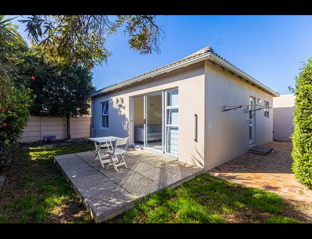 2 BEDROOM FREESTANDING FOR SALE IN SUNNINGDALE